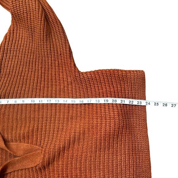 Elan Spread-Collar Rib-Knit Sweater- Size Medium - Picture 13 of 14